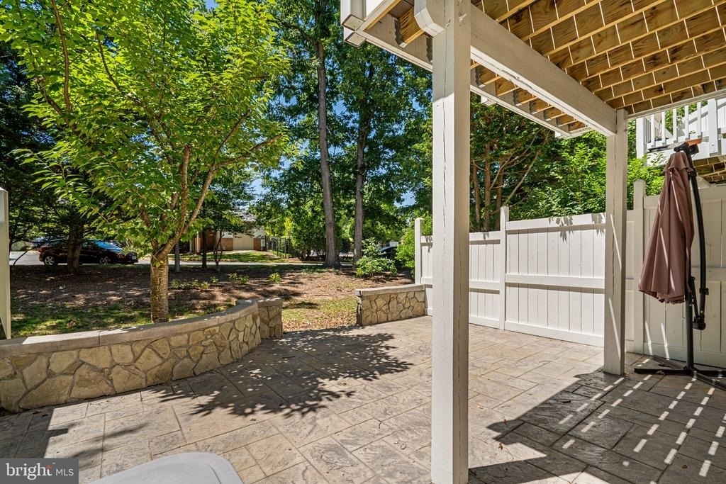 12087 Edgemere Circle - Photo 4