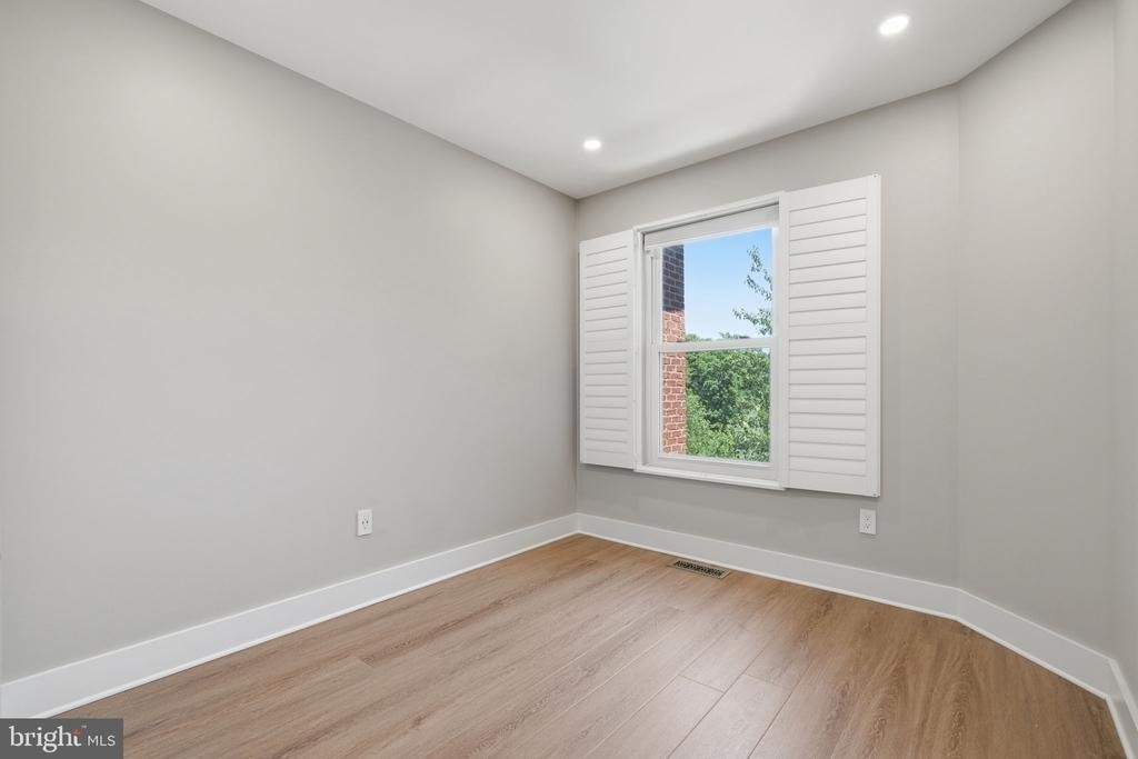 12087 Edgemere Circle - Photo 24
