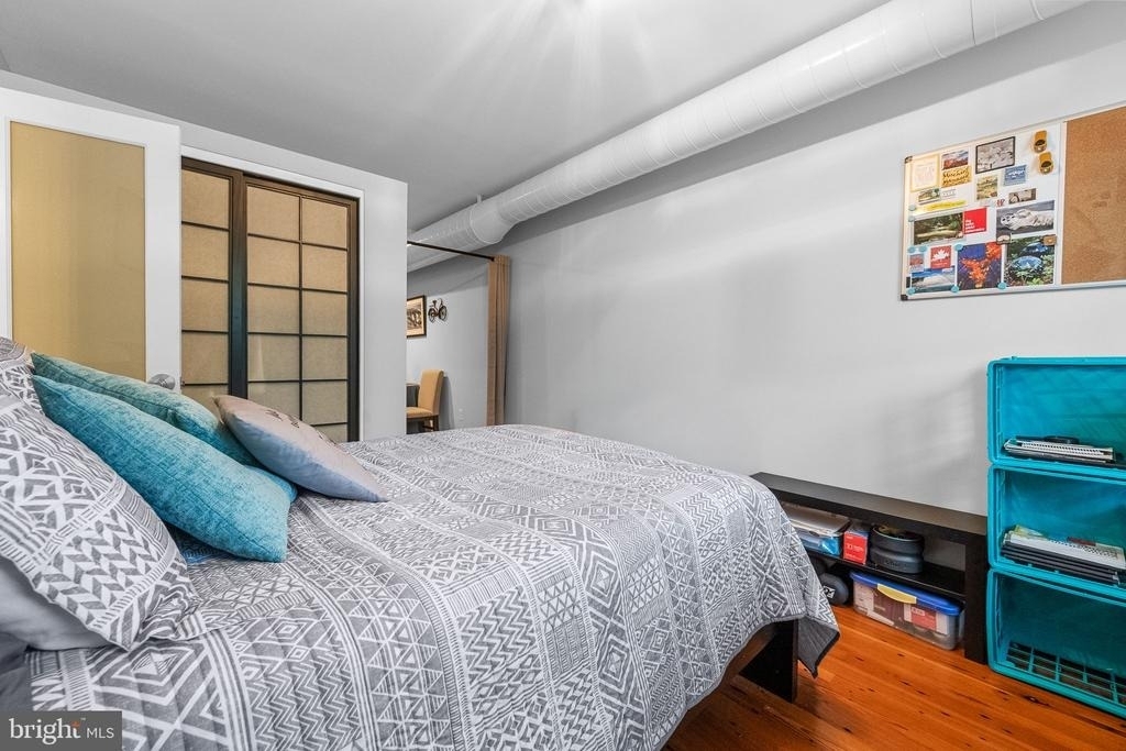 1210 Queen - Photo 21