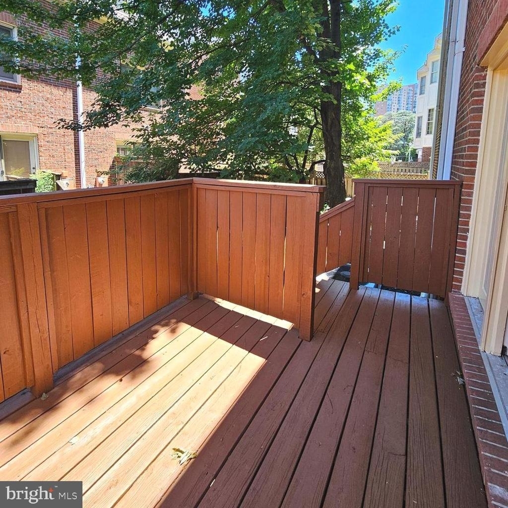 1119 Stuart Street - Photo 10