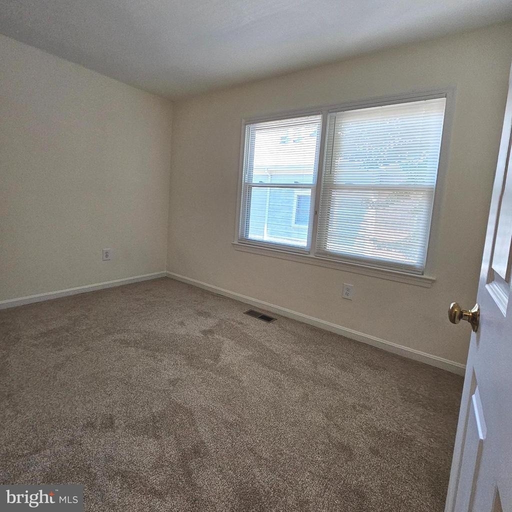 1119 Stuart Street - Photo 14