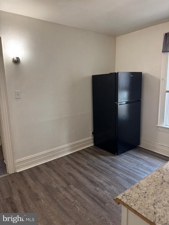 668 E Market Street - Photo 3