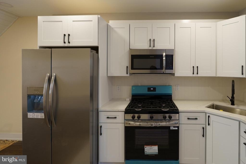 1926 S Lambert Street - Photo 11