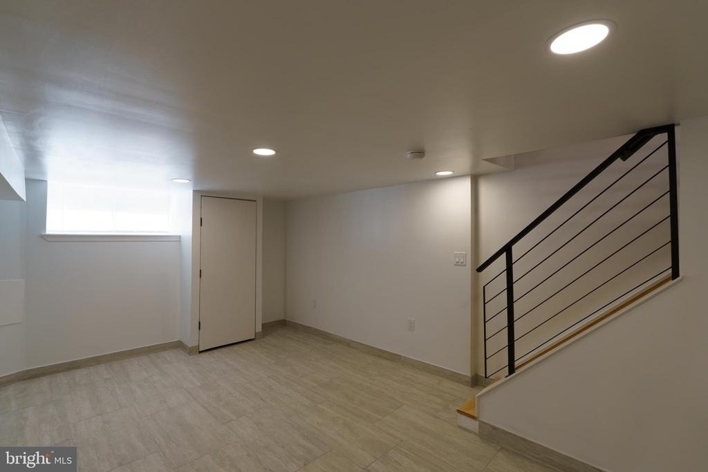 1926 S Lambert Street - Photo 29