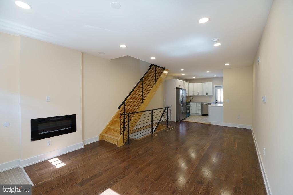 1926 S Lambert Street - Photo 4