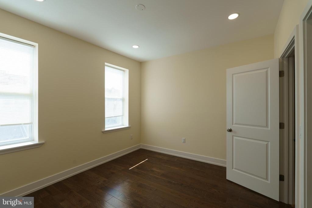 1926 S Lambert Street - Photo 20