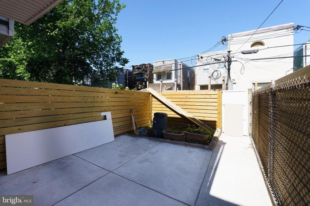 1926 S Lambert Street - Photo 32