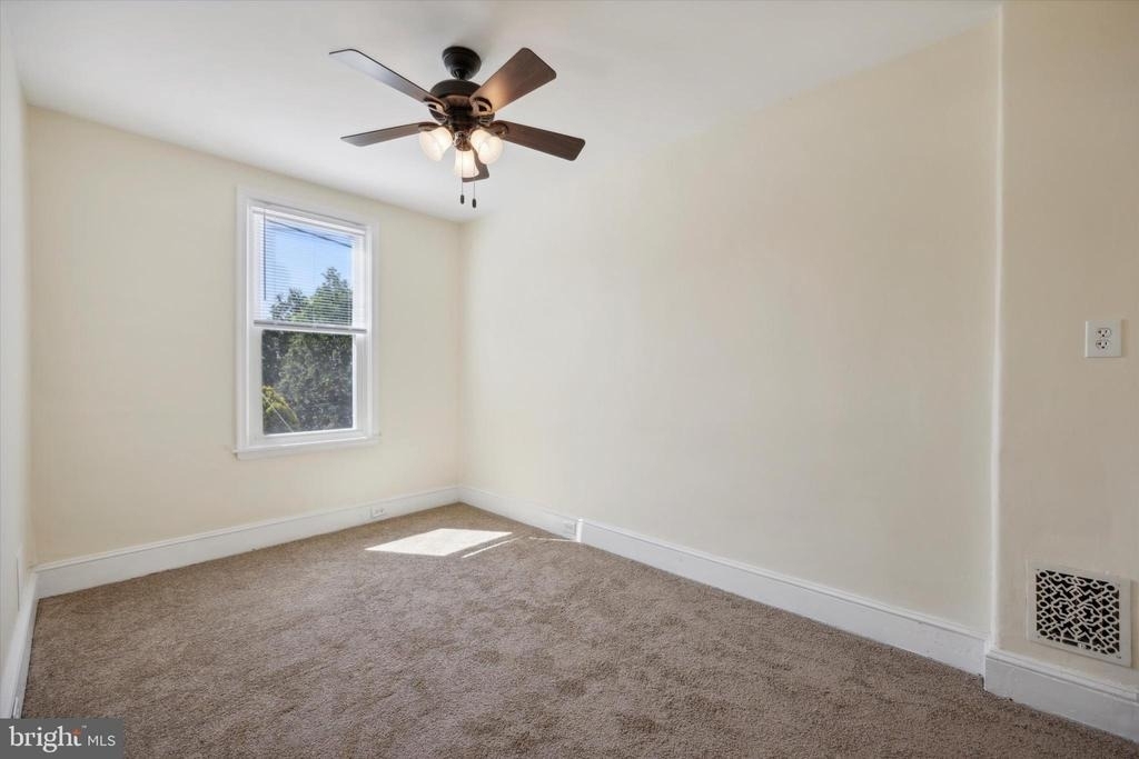 467 Ripka Street - Photo 10
