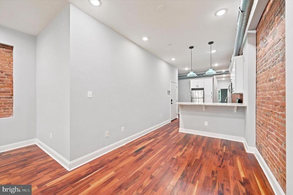 3220 W Diamond Street - Photo 9