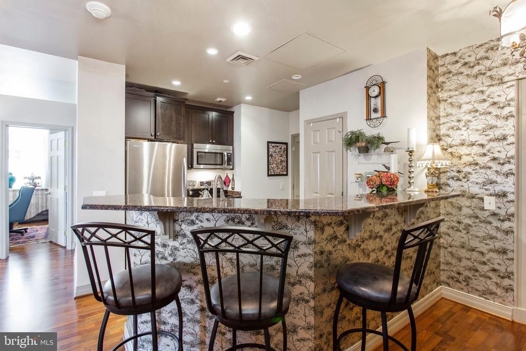 1600 Arch Street - Photo 4
