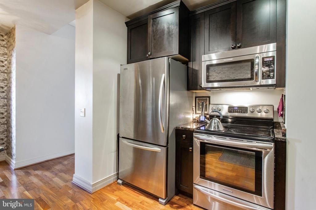 1600 Arch Street - Photo 12