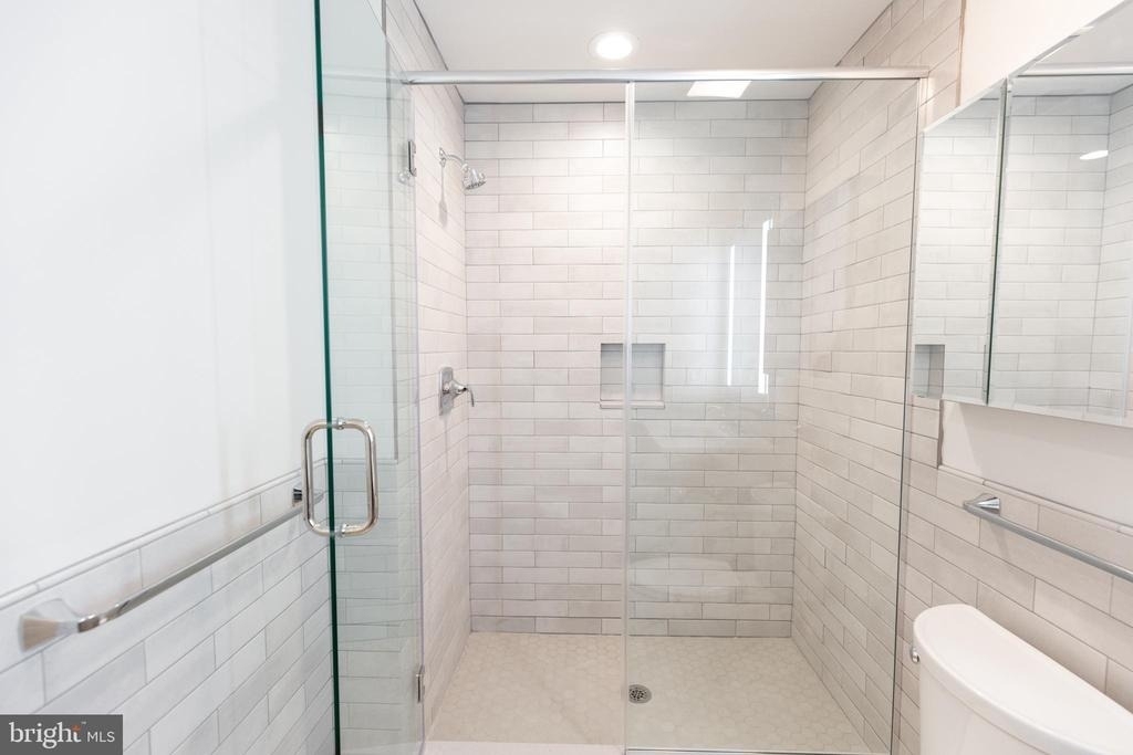 1411-1 Walnut Street - Photo 21