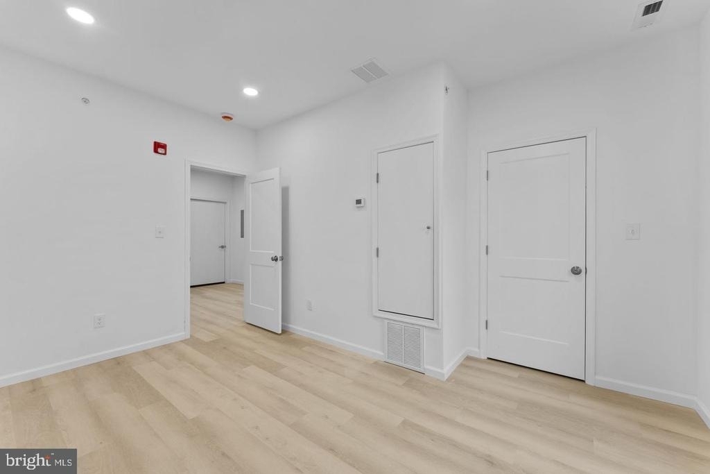 2600 S 7th Street - Photo 4