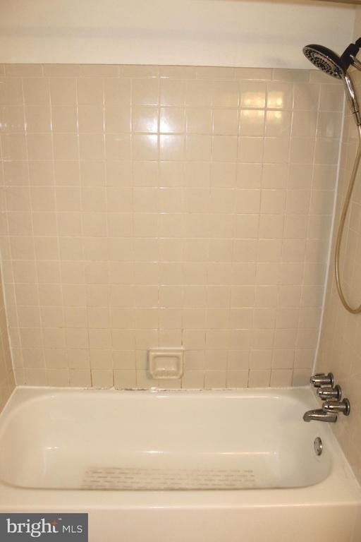 167 Parker Avenue - Photo 8