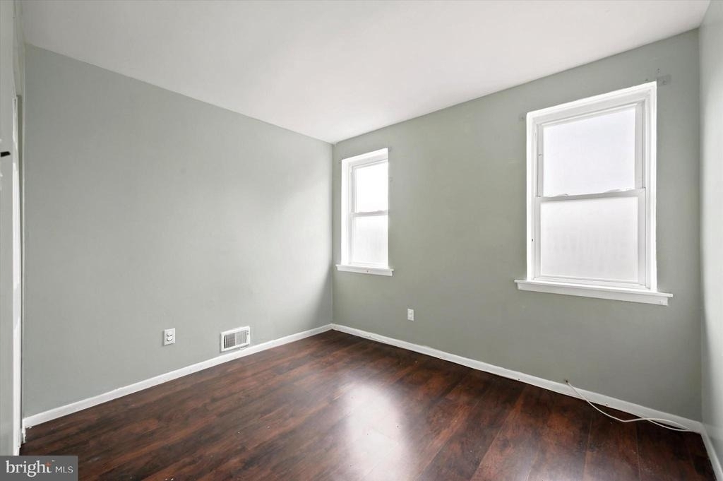 4815 Fairmount Avenue - Photo 6