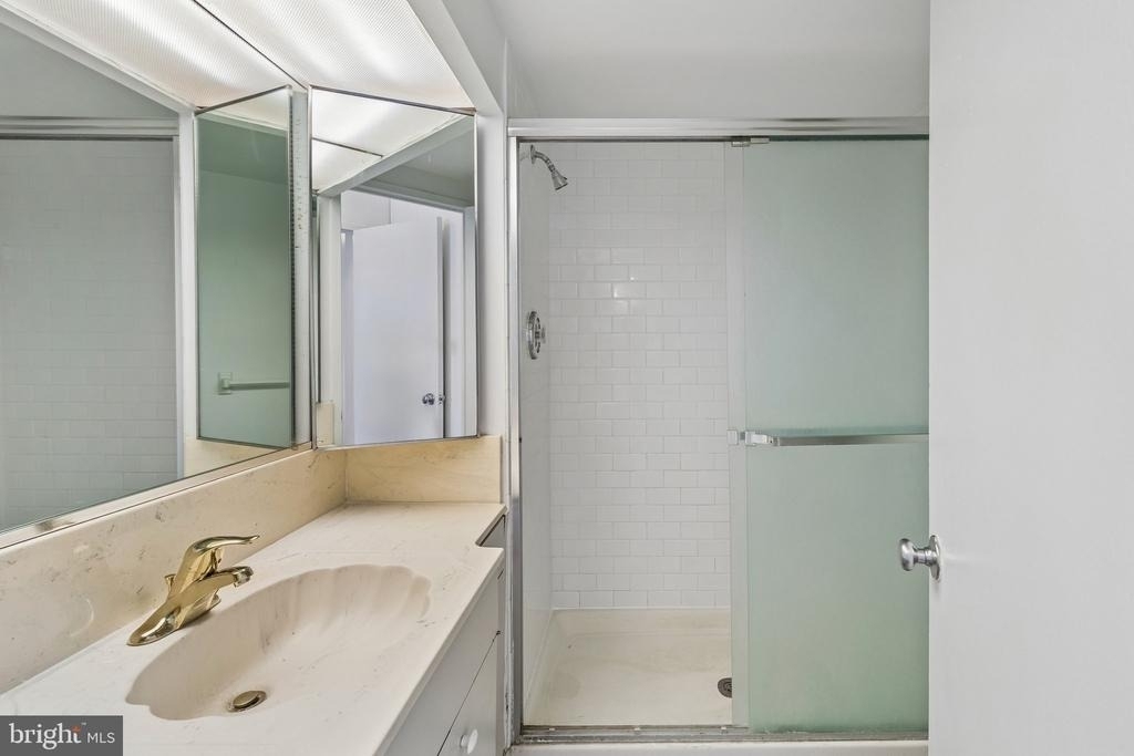 1326 Spruce Street - Photo 13