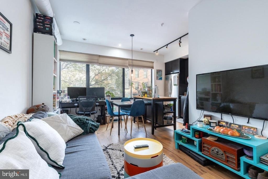 2228 Frankford Avenue - Photo 4