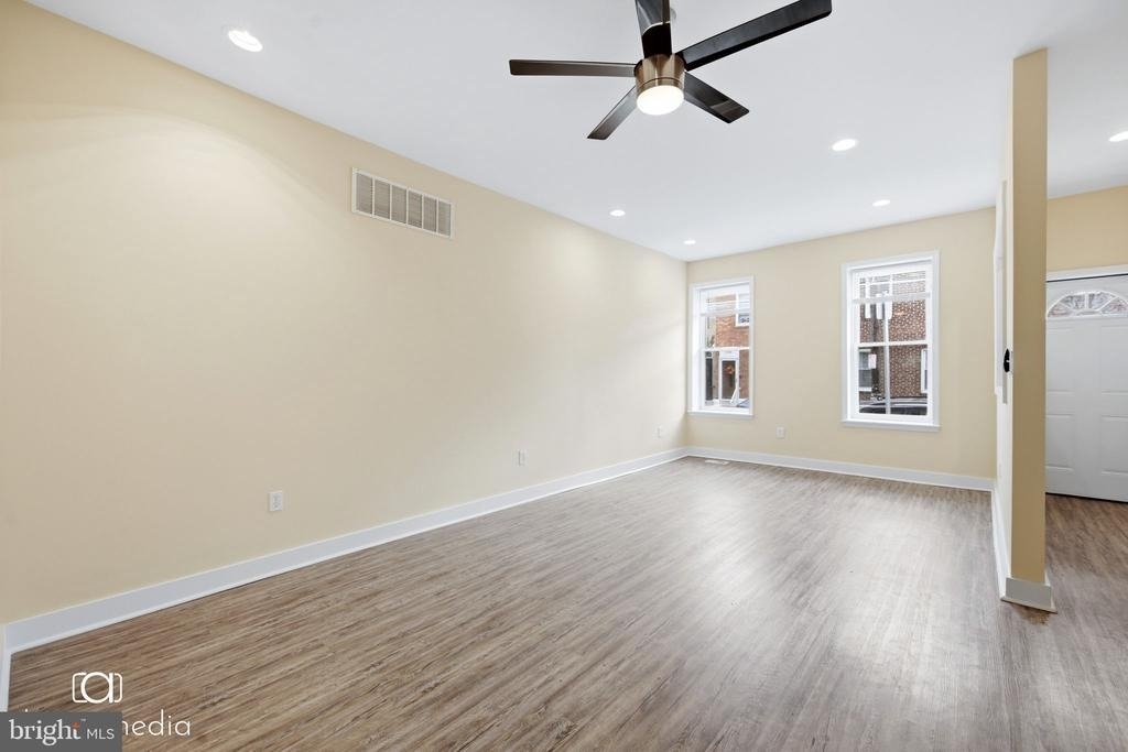 1729 Reed Street - Photo 3