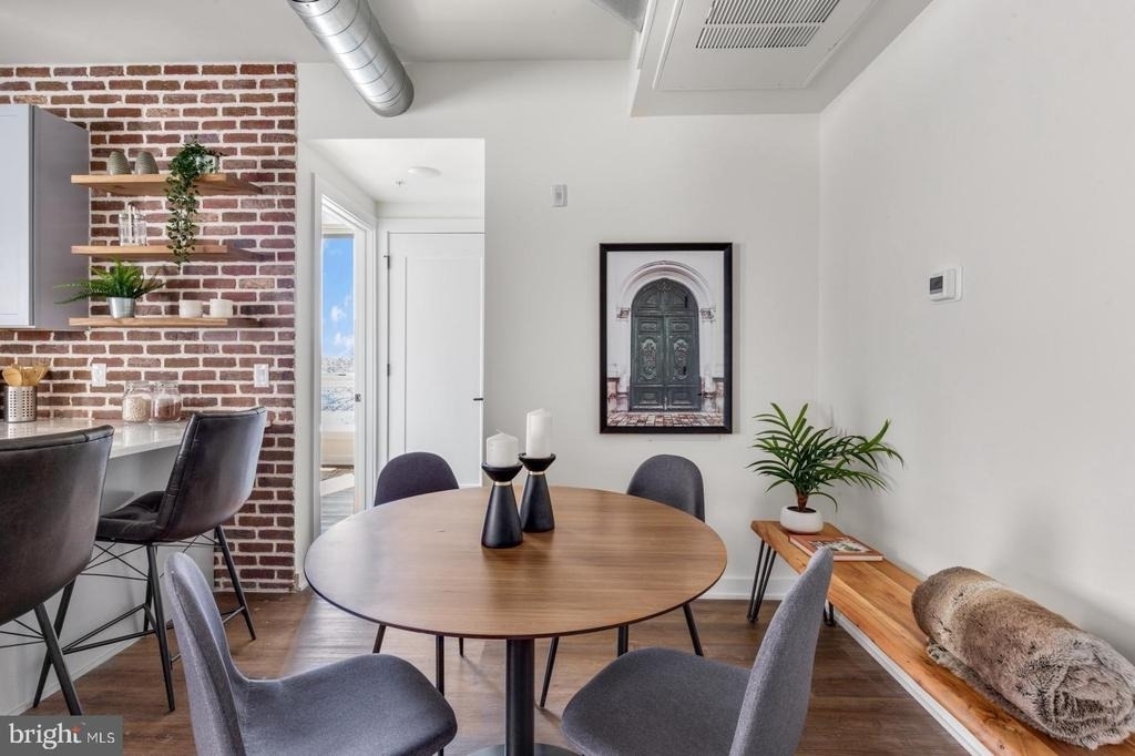 2401 Frankford Avenue - Photo 2