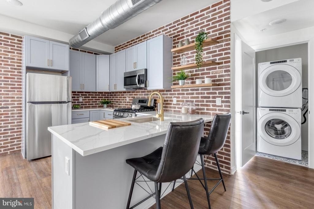 2401 Frankford Avenue - Photo 5