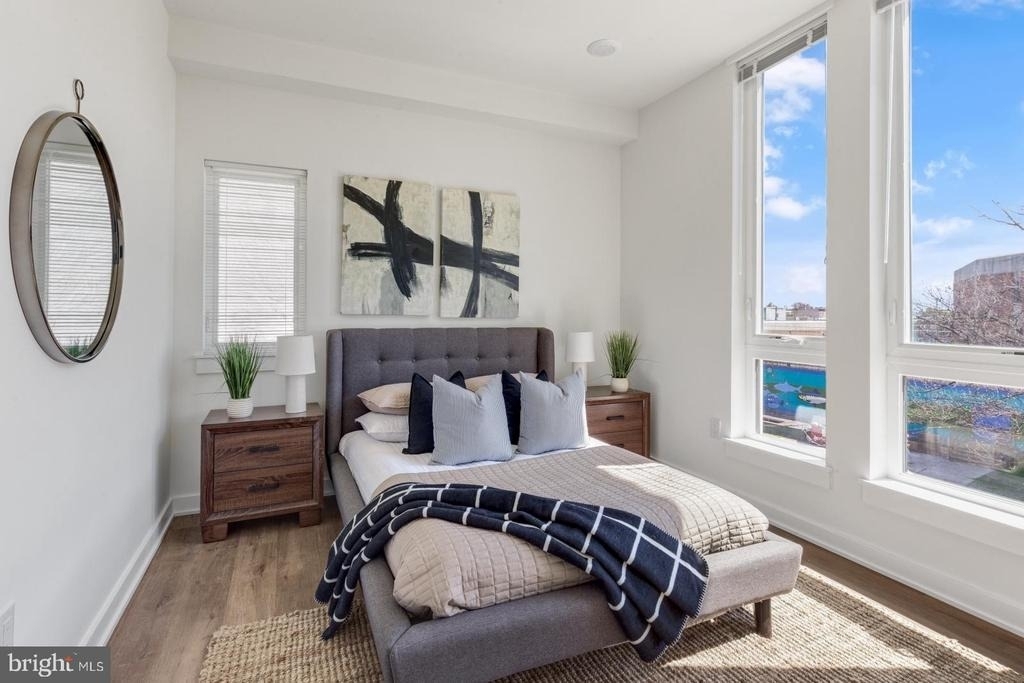 2401 Frankford Avenue - Photo 12