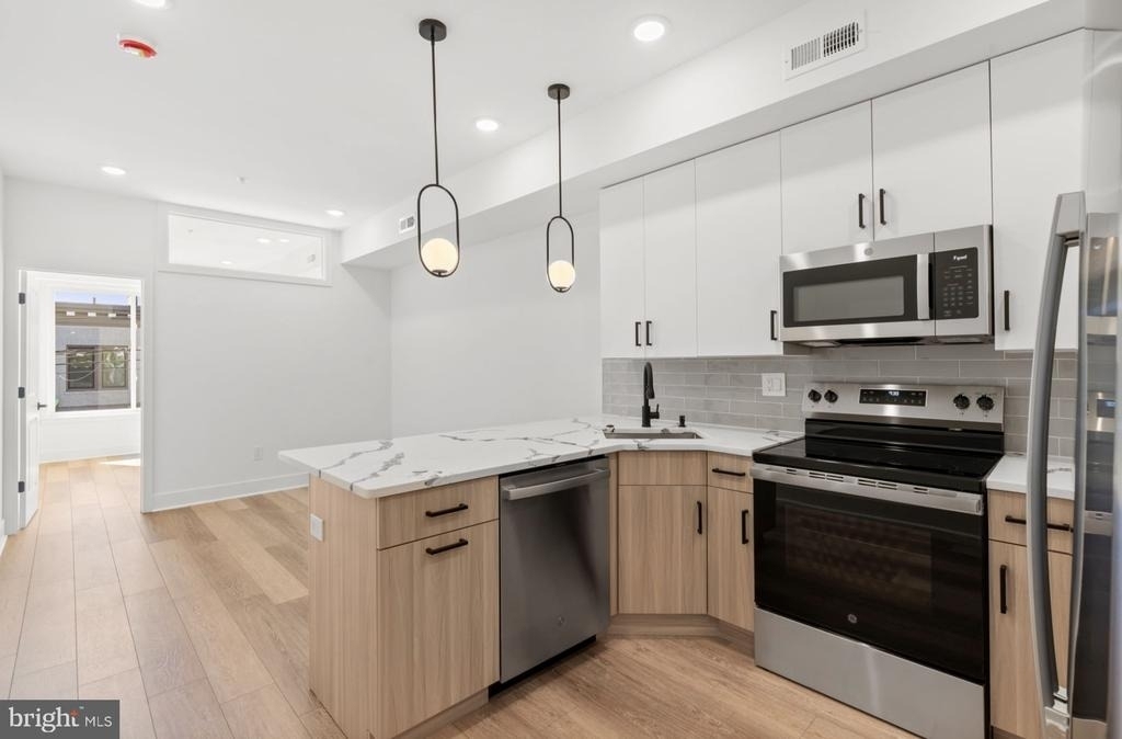 2631 Cecil B Moore Avenue - Photo 3