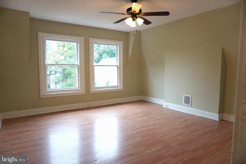 444 W Bringhurst Street - Photo 1
