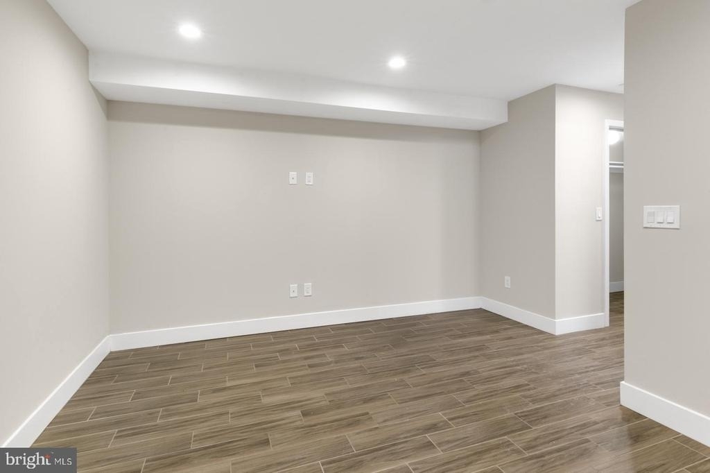 1250 N 25th Street - Photo 33