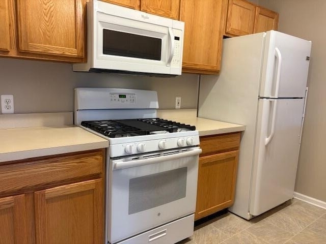 2692 S Knightsbridge Circle - Photo 4