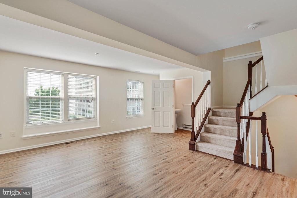 201 Susan Circle - Photo 1