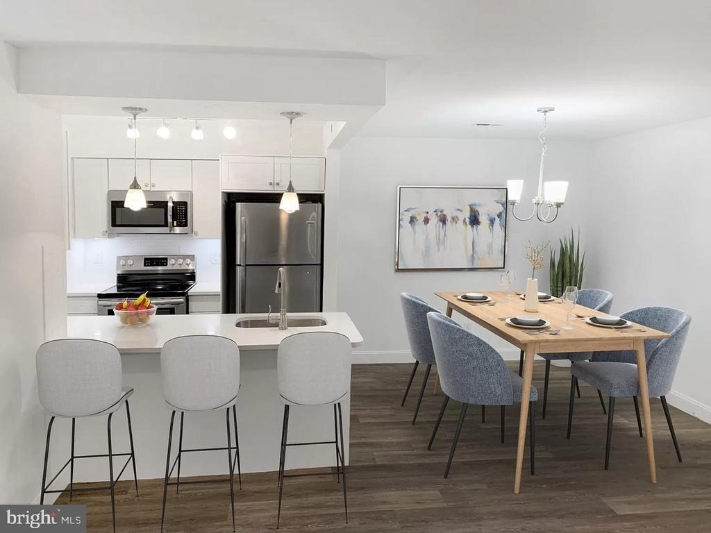1129 W Main Street - Photo 2