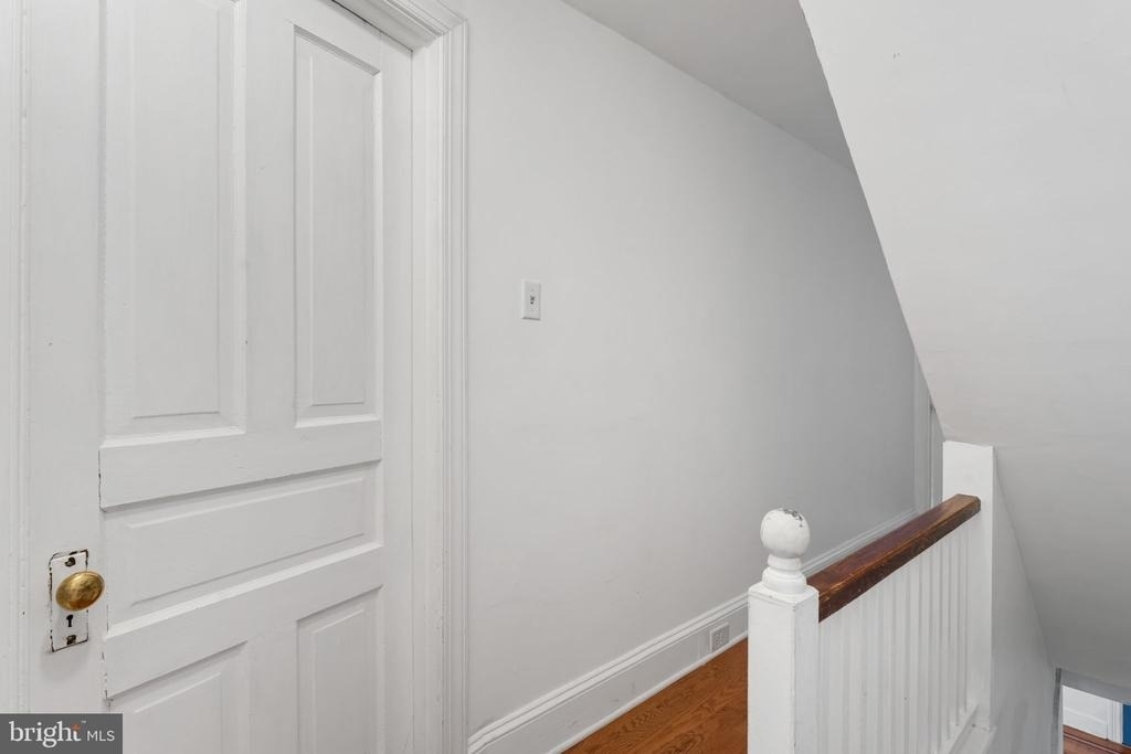 809 Ardmore Avenue - Photo 15