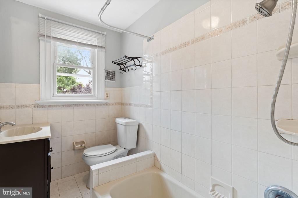 809 Ardmore Avenue - Photo 22