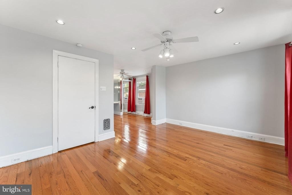 809 Ardmore Avenue - Photo 17