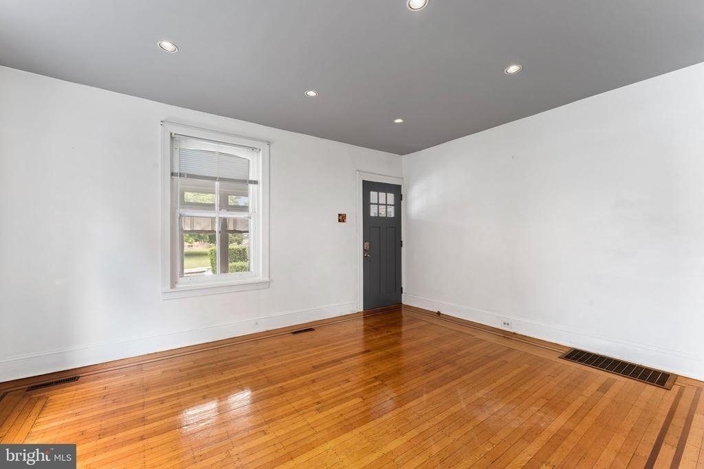 809 Ardmore Avenue - Photo 4