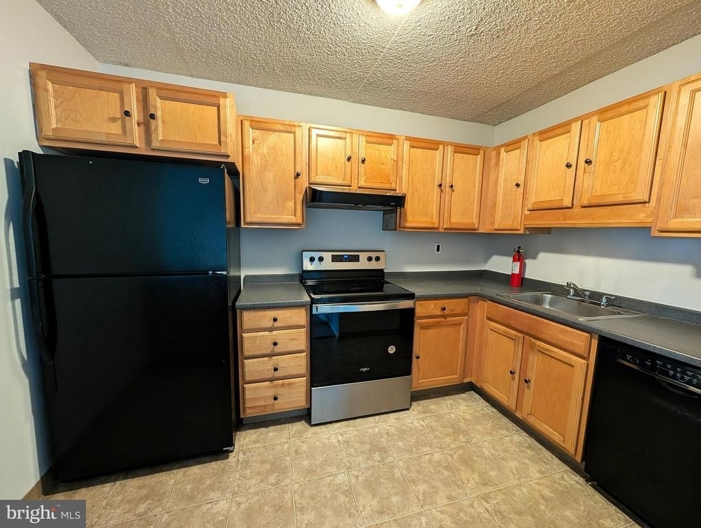 822 Putnam Boulevard - Photo 12