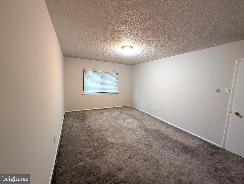 822 Putnam Boulevard - Photo 5