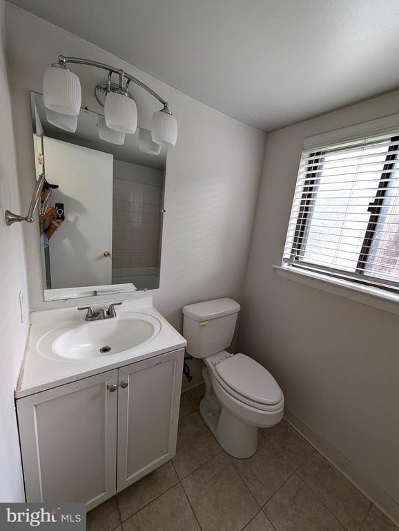 822 Putnam Boulevard - Photo 3