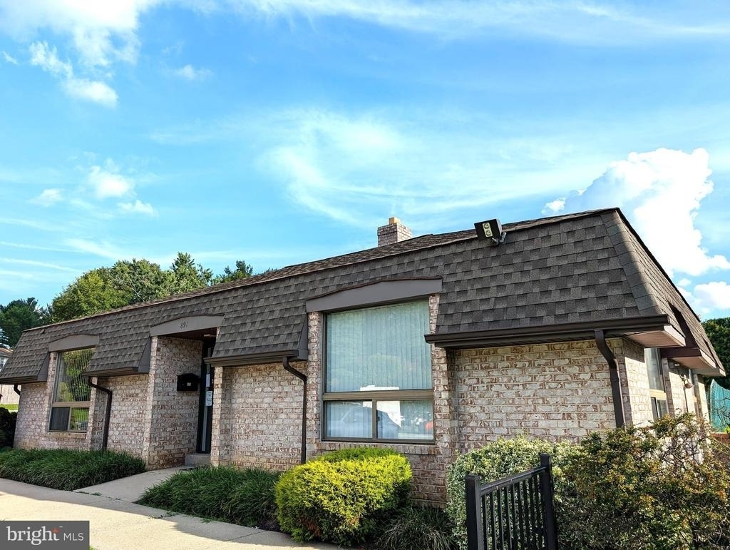 822 Putnam Boulevard - Photo 9