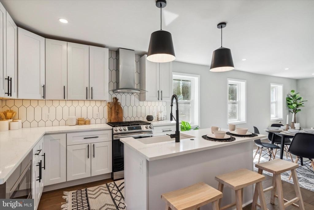 933 Henry Avenue - Photo 15
