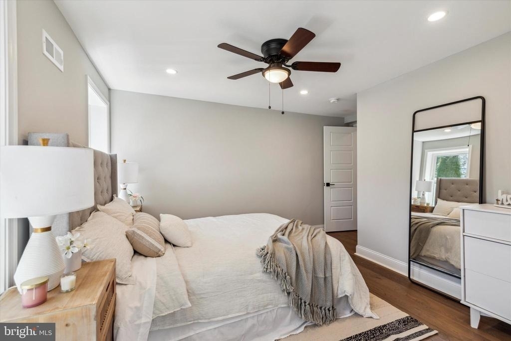 933 Henry Avenue - Photo 27