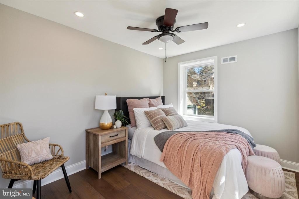 933 Henry Avenue - Photo 20