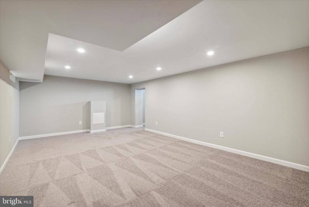 933 Henry Avenue - Photo 38