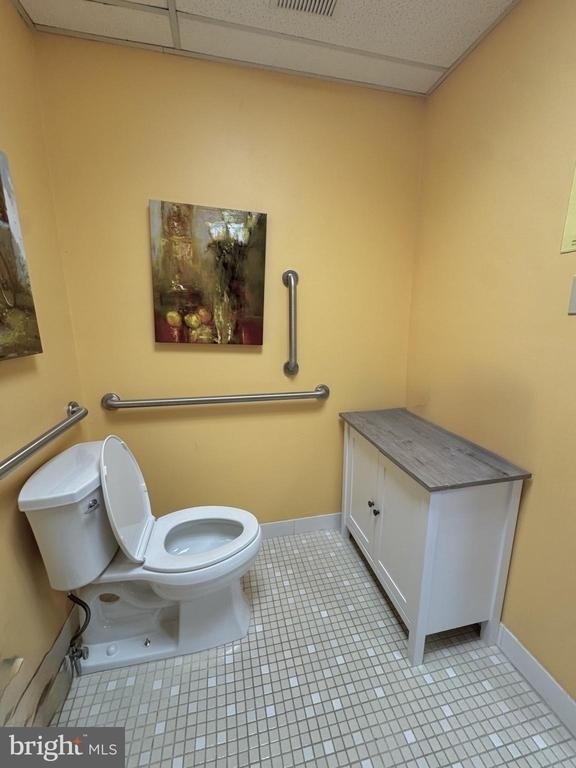 660 Exton Cmns - Photo 4