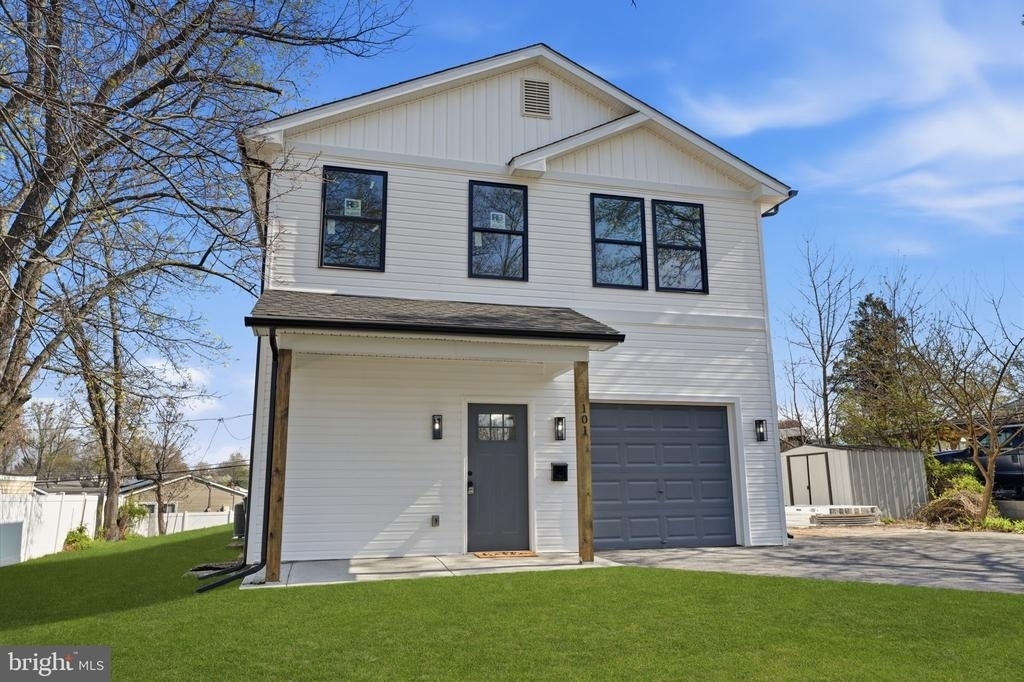 43 Palm Lane - Photo 0