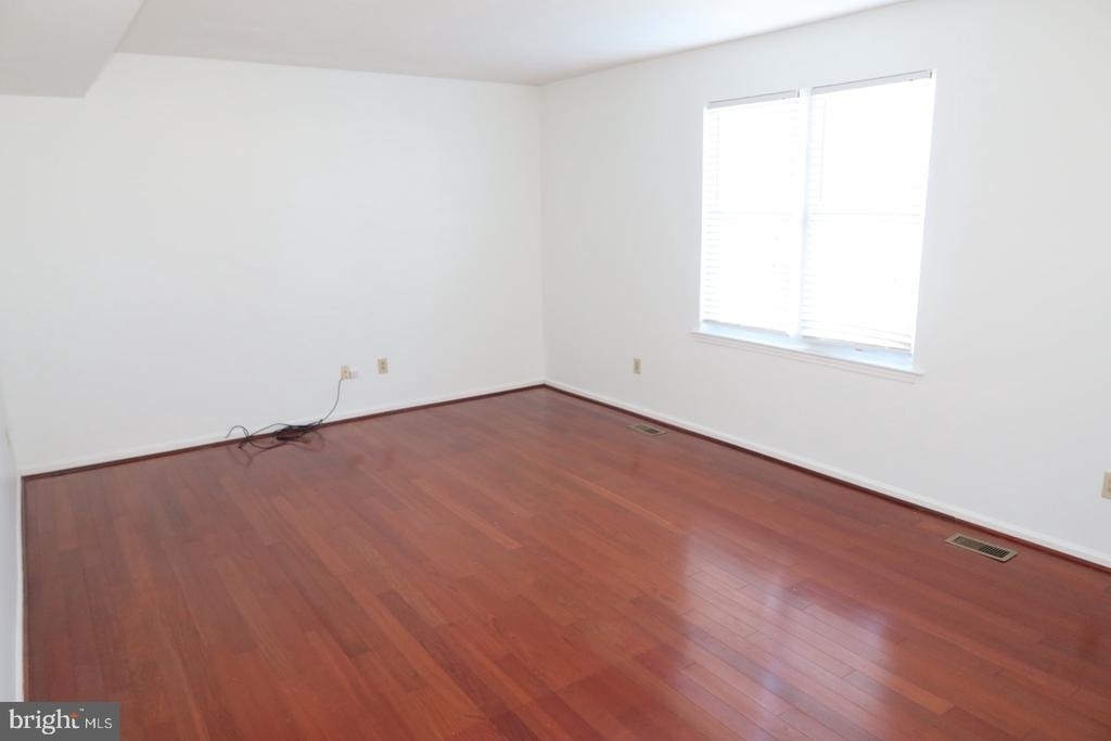 4581 Green Tree Road - Photo 5