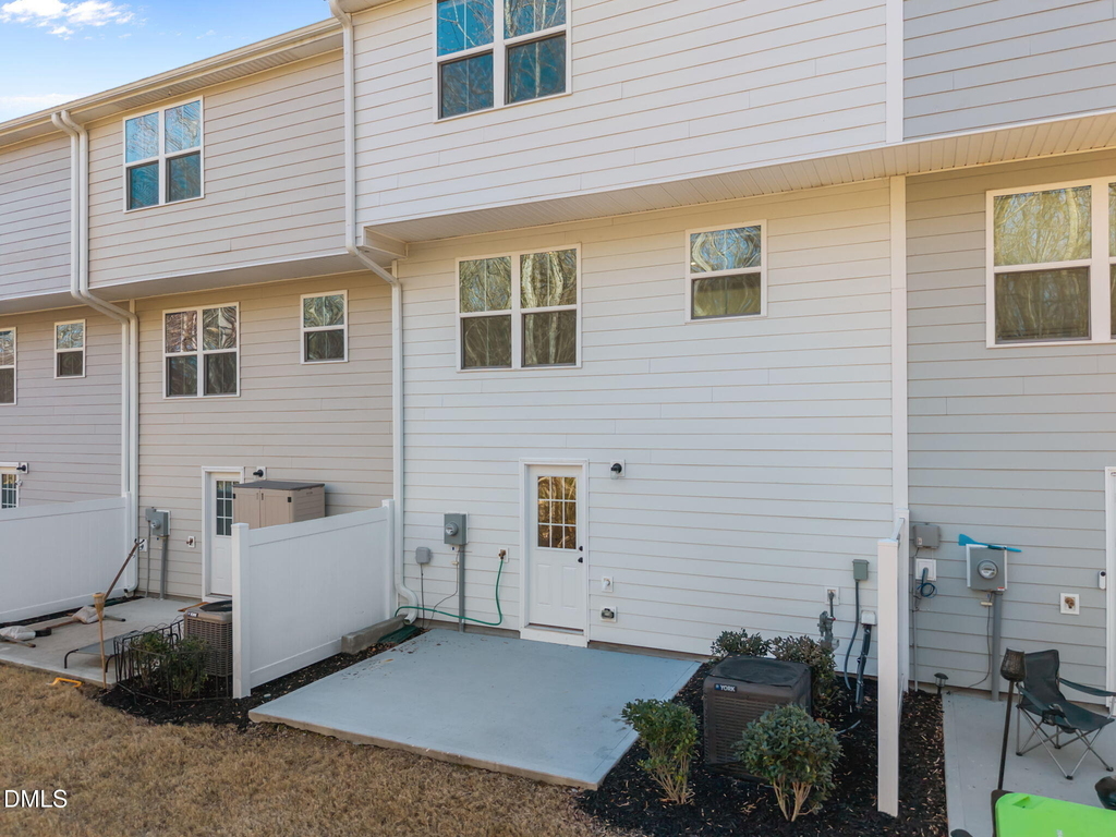 103 Equinox Rdg Terrace - Photo 35