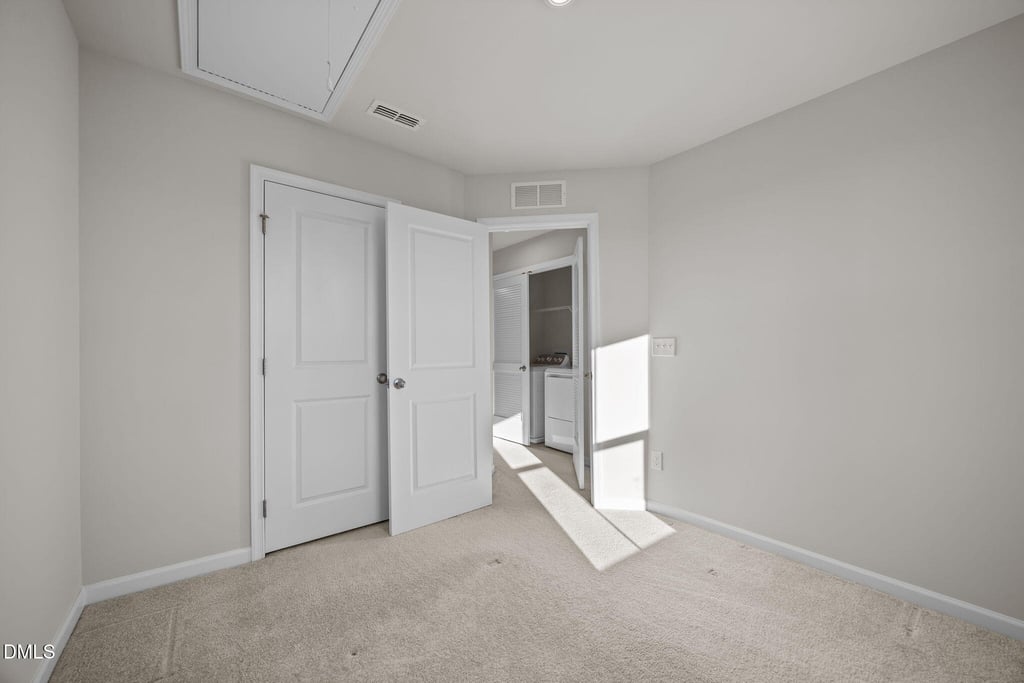 103 Equinox Rdg Terrace - Photo 32