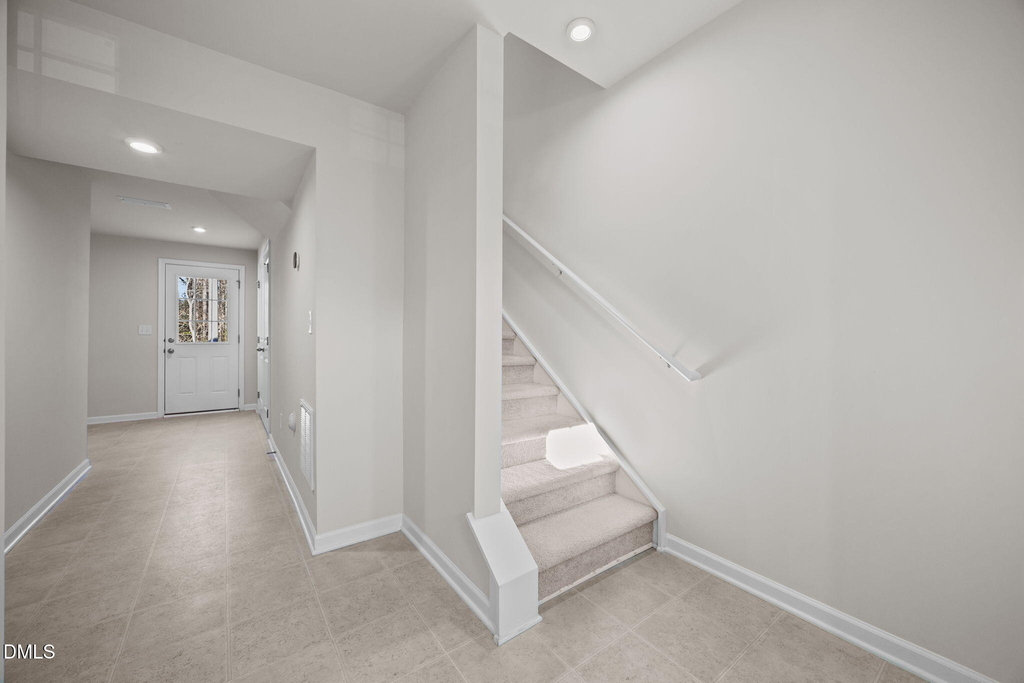 103 Equinox Rdg Terrace - Photo 6
