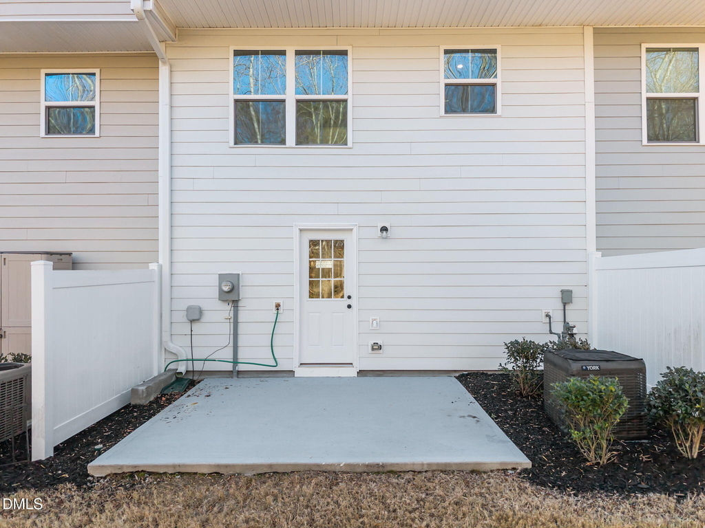 103 Equinox Rdg Terrace - Photo 36